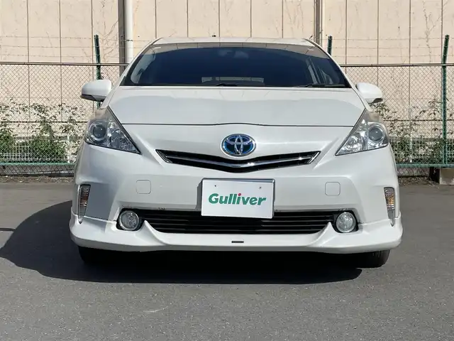 トヨタ プリウス α S チューンブラック 東京都 2014(平26)年 8.2万km ホワイトパールクリスタルシャイン トヨタ純正ナビ /＜TV/AMFM/BT/CD/DVD/SD＞/バックカメラ/ETC/EV/ECOモード/PWR/パーキングブレーキボタン/オートライト/エンジンスタートボタン/スマートキー/ステアリングスイッチ/純正フロアマット/社外アルミホイール/SRSエアバッグ（運転席/助手席/カーテン）