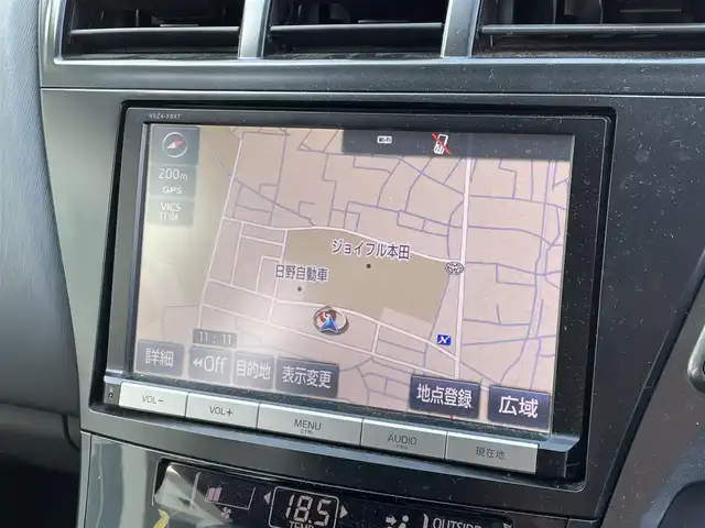 トヨタ プリウス α S チューンブラック 東京都 2014(平26)年 8.2万km ホワイトパールクリスタルシャイン トヨタ純正ナビ /＜TV/AMFM/BT/CD/DVD/SD＞/バックカメラ/ETC/EV/ECOモード/PWR/パーキングブレーキボタン/オートライト/エンジンスタートボタン/スマートキー/ステアリングスイッチ/純正フロアマット/社外アルミホイール/SRSエアバッグ（運転席/助手席/カーテン）