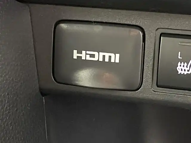 トヨタ ヤリスクロス ハイブリッド Z 群馬県 2025(令7)年 0.1千km ブラックマイカ 登録済未使用車　純正８型ディスプレイオーディオ　全方位カメラ　衝突軽減　アダプティブクルーズコントロール　ＢＳＭ　シートヒーター　ハンドルヒーター　ビルトインＥＴＣ２．０　障害物センサー　禁煙車