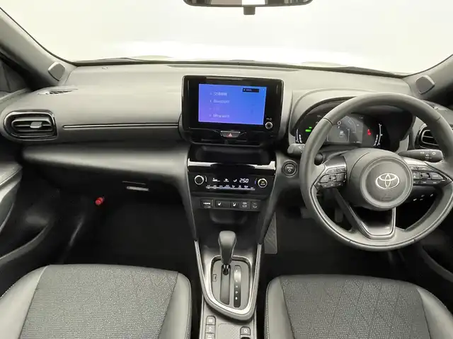 トヨタ ヤリスクロス ハイブリッド Z 群馬県 2025(令7)年 0.1千km ブラックマイカ 登録済未使用車　純正８型ディスプレイオーディオ　全方位カメラ　衝突軽減　アダプティブクルーズコントロール　ＢＳＭ　シートヒーター　ハンドルヒーター　ビルトインＥＴＣ２．０　障害物センサー　禁煙車