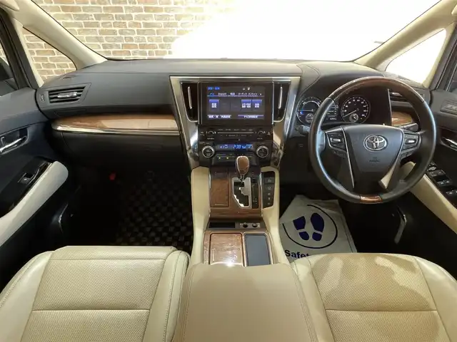 トヨタ アルファードハイブリット エグゼクティブ ラウンジ 岩手県 2015(平27)年 4.3万km ホワイトパールクリスタルシャイン ワンオーナー/４WD/JBLプレミアムサウンドシステム/モデリスタエアロ/サンルーフ/両側パワースライドドア/パワーバックドア/後席モニター/後席エアコン/100Ｖ電源/MTモード付AT/プリクラッシュセーフティ/クリアランスソナー/全周囲カメラ/横滑り防止装置/オートライト/オートハイビーム/アイドリングストップ/パワーシート/シートヒーター/エアシート/ステアリングヒーター/オールオートパワーウィンドウ/ステアリングスイッチ