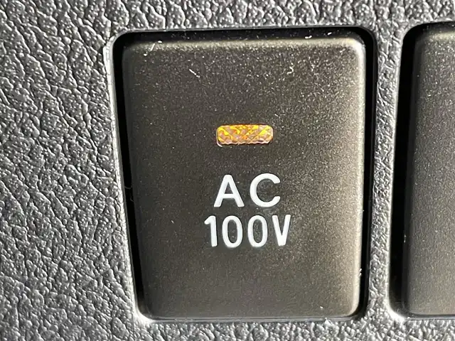 トヨタ アルファードハイブリット エグゼクティブ ラウンジ 岩手県 2015(平27)年 4.3万km ホワイトパールクリスタルシャイン ワンオーナー/４WD/JBLプレミアムサウンドシステム/モデリスタエアロ/サンルーフ/両側パワースライドドア/パワーバックドア/後席モニター/後席エアコン/100Ｖ電源/MTモード付AT/プリクラッシュセーフティ/クリアランスソナー/全周囲カメラ/横滑り防止装置/オートライト/オートハイビーム/アイドリングストップ/パワーシート/シートヒーター/エアシート/ステアリングヒーター/オールオートパワーウィンドウ/ステアリングスイッチ