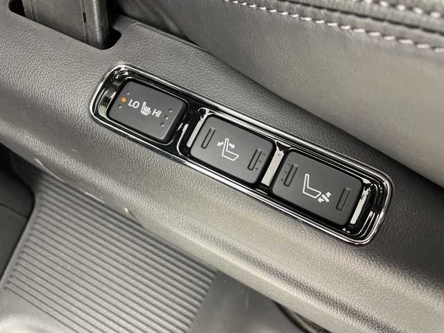 ホンダ オデッセイ ハイブリッド e:HEVアブソルート EXブラックED 愛知県 2024(令6)年 2.3万km プレミアムヴィーナスブラックP ワンオーナー/純正ナビ/マルチビューカメラシステム/フルセグTV・HDMI・Bluetooth・USB・CD・DVD/ETC/前後ドライブレコーダー/両側パワースライドドア/ハンズフリーアクセステールゲート/18インチアルミホイール/本革シート/運転席助手席・2列目パワーシート/運転席助手席・2列目シートヒーター/おくだけ充電/ホンダセンシング/衝突軽減ブレーキ/先行車発進お知らせ/歩行者事故低減ステアリング/路外逸脱抑制/標識認識/渋滞追従機能付ACC/車線維持支援システム/ブラインドスポットインフォメーション/オートハイビーム/誤発進抑制/後方誤発進抑制/近距離衝突軽減ブレーキ/急アクセル抑制/パーキングセンサー/後退出庫サポート/アクティブコーナリングライト/車両接近通報/ECONモード/ヒルスタートアシスト/横滑り防止/LEDヘッド/オートライト/プラズマクラスター技術搭載フルオートエアコン/フロントオートエアコン・リヤオートエアコン/革巻きステアリング/パドルシフト/USBチャージャー/プッシュスタート/スマートキー/スペアキー