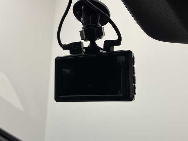 ホンダ オデッセイ ハイブリッド e:HEVアブソルート EXブラックED 愛知県 2024(令6)年 2.3万km プレミアムヴィーナスブラックP ワンオーナー/純正ナビ/マルチビューカメラシステム/フルセグTV・HDMI・Bluetooth・USB・CD・DVD/ETC/前後ドライブレコーダー/両側パワースライドドア/ハンズフリーアクセステールゲート/18インチアルミホイール/本革シート/運転席助手席・2列目パワーシート/運転席助手席・2列目シートヒーター/おくだけ充電/ホンダセンシング/衝突軽減ブレーキ/先行車発進お知らせ/歩行者事故低減ステアリング/路外逸脱抑制/標識認識/渋滞追従機能付ACC/車線維持支援システム/ブラインドスポットインフォメーション/オートハイビーム/誤発進抑制/後方誤発進抑制/近距離衝突軽減ブレーキ/急アクセル抑制/パーキングセンサー/後退出庫サポート/アクティブコーナリングライト/車両接近通報/ECONモード/ヒルスタートアシスト/横滑り防止/LEDヘッド/オートライト/プラズマクラスター技術搭載フルオートエアコン/フロントオートエアコン・リヤオートエアコン/革巻きステアリング/パドルシフト/USBチャージャー/プッシュスタート/スマートキー/スペアキー