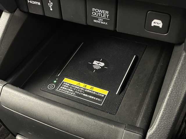 ホンダ オデッセイ ハイブリッド e:HEVアブソルート EXブラックED 愛知県 2024(令6)年 2.3万km プレミアムヴィーナスブラックP ワンオーナー/純正ナビ/マルチビューカメラシステム/フルセグTV・HDMI・Bluetooth・USB・CD・DVD/ETC/前後ドライブレコーダー/両側パワースライドドア/ハンズフリーアクセステールゲート/18インチアルミホイール/本革シート/運転席助手席・2列目パワーシート/運転席助手席・2列目シートヒーター/おくだけ充電/ホンダセンシング/衝突軽減ブレーキ/先行車発進お知らせ/歩行者事故低減ステアリング/路外逸脱抑制/標識認識/渋滞追従機能付ACC/車線維持支援システム/ブラインドスポットインフォメーション/オートハイビーム/誤発進抑制/後方誤発進抑制/近距離衝突軽減ブレーキ/急アクセル抑制/パーキングセンサー/後退出庫サポート/アクティブコーナリングライト/車両接近通報/ECONモード/ヒルスタートアシスト/横滑り防止/LEDヘッド/オートライト/プラズマクラスター技術搭載フルオートエアコン/フロントオートエアコン・リヤオートエアコン/革巻きステアリング/パドルシフト/USBチャージャー/プッシュスタート/スマートキー/スペアキー