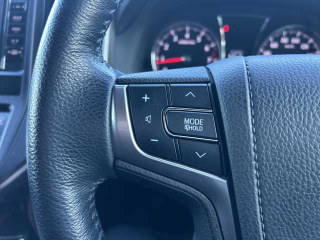 トヨタ クラウン アスリート S 群馬県 2015(平27)年 2.5万km ホワイトパールクリスタルシャイン ワンオーナー/社外SDナビ/　(AM/FM/DISC/SD/BT/TV)/バックカメラ/クルーズコントロール/ETC/HIDヘッドライト/LEDフォグライト/社外マフラーカッター/純正フロアマット/純正ドアバイザー/ドアミラーヒーター/革巻きステアリング/D/N側パワーシート/電動格納ミラー/保証書/スペアキー