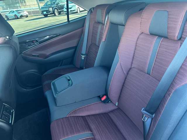 トヨタ クラウン アスリート S 群馬県 2015(平27)年 2.5万km ホワイトパールクリスタルシャイン ワンオーナー/社外SDナビ/　(AM/FM/DISC/SD/BT/TV)/バックカメラ/クルーズコントロール/ETC/HIDヘッドライト/LEDフォグライト/社外マフラーカッター/純正フロアマット/純正ドアバイザー/ドアミラーヒーター/革巻きステアリング/D/N側パワーシート/電動格納ミラー/保証書/スペアキー