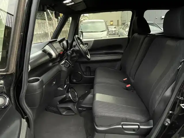 ホンダ Ｎ ＢＯＸ スラッシュ X 埼玉県 2014(平26)年 5.5万km スマートブラック ワンオーナー/純正ナビTV/シートヒーター（前席）/ステアリングヒーター/クルコン/電子制御パーキングブレーキ/プッシュスタート/PURE　sound　booth/バックカメラ/置型スマホ充電/USBポートｘ１/ＥＴＣ/オートライト/HIDヘッドライト/取扱説明書/保証書付整備手帳