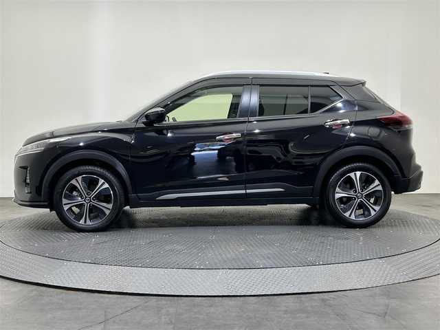 日産 キックス X 愛媛県 2021(令3)年 3.8万km ピュアブラック ・９型ナビ（フルセグＴＶ・ＢＴ・ＣＤ・ＤＶＤ・ＦＭ・ＡＭ・ＳＤ）/・全方位カメラ　/・ＥＴＣ　/・前後ドラレコ　/・プロパイロット　/・ステアリングヒーター　/・レーダークルーズコントロール　/・衝突軽減ブレーキ　/・ＵＳＢ充電/・デジタルインナーミラー