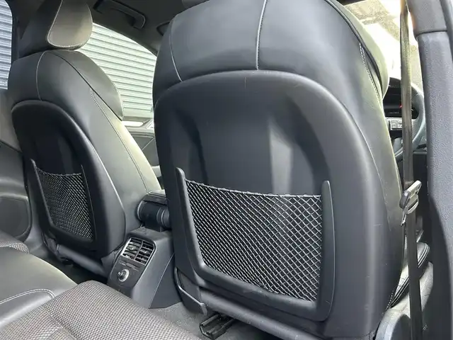 アウディ Ａ３ SB 1．4 TFSI スポーツ 茨城県 2018(平30)年 8.6万km グレイシアホワイトメタリック アシスタンスパッケージ/・サイドアシスト/・レーンアシスト/・リヤクロストラフィックアシスト/・ハイビームアシスト/コンビニエンスパッケージ/・アドバンストキー/・アウディパーキングシステム/・リヤビューカメラ/バーチャルコックピット/アウディプレセンス/アダプティブクルーズコントロール/純正ナビ/フルセグTV/BT/ハーフレザーシート/シートヒーター/パワーシート/LEDヘッドライト/パドルシフト/ドラレコ/禁煙車