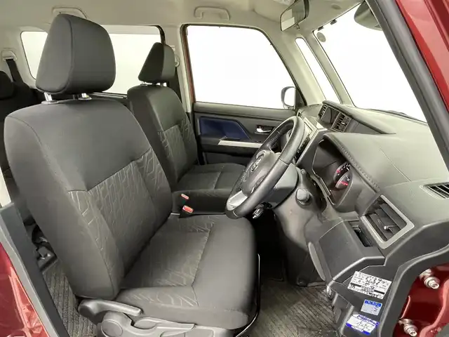 トヨタ ルーミー カスタムG 熊本県 2019(平31)年 3.1万km ファイアークォーツレッドM 禁煙車　/純正ナビ（ＣＤ・ＤＶＤ・フルセグ・ＢＴ・ＳＤ）/バックカメラ　/両側パワースライドドア　/前後クリアランスソナー　/クルーズコントロール　/衝突軽減ブレーキ　/レーンキープアシスト　/横滑り防止/純正フロアマット/純正１４インチAW/オートライト/オートマチックハイビーム/フォグライト/スマートキー/プッシュスタート/スペアキー1本