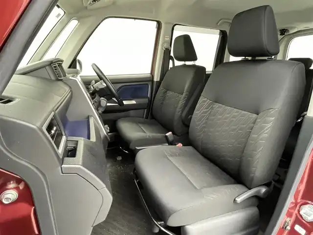 トヨタ ルーミー カスタムG 熊本県 2019(平31)年 3.1万km ファイアークォーツレッドM 禁煙車　/純正ナビ（ＣＤ・ＤＶＤ・フルセグ・ＢＴ・ＳＤ）/バックカメラ　/両側パワースライドドア　/前後クリアランスソナー　/クルーズコントロール　/衝突軽減ブレーキ　/レーンキープアシスト　/横滑り防止/純正フロアマット/純正１４インチAW/オートライト/オートマチックハイビーム/フォグライト/スマートキー/プッシュスタート/スペアキー1本