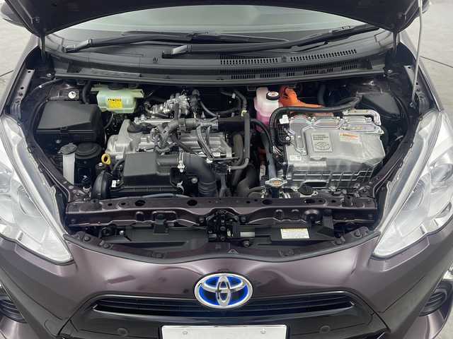 トヨタ アクア S 三重県 2017(平29)年 1.5万km ディープアメジストマイカメタリック 純正ナビ/【CD/DVD/SD/Bluetooth】/地デジ対応TV/バックカメラ/衝突軽減ブレーキ/レーンキープアシスト/PCS/後方コーナーセンサー/純正前方ドライブレコーダー/前席シートヒーター /ビルトインETC/オートライト機能