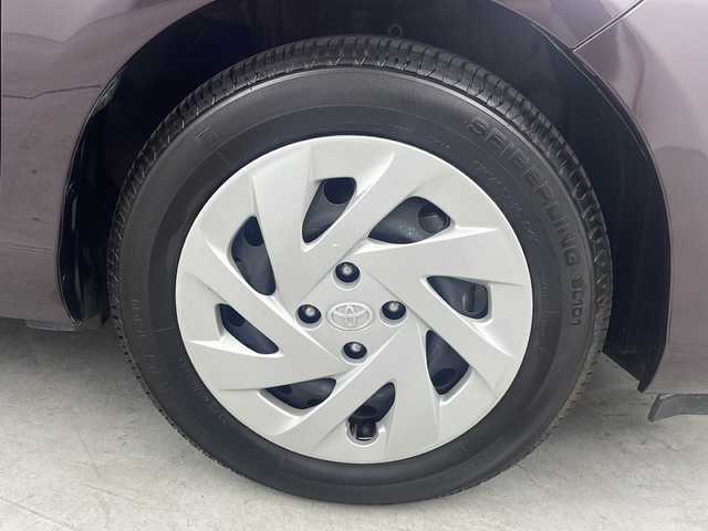 トヨタ アクア S 三重県 2017(平29)年 1.5万km ディープアメジストマイカメタリック 純正ナビ/【CD/DVD/SD/Bluetooth】/地デジ対応TV/バックカメラ/衝突軽減ブレーキ/レーンキープアシスト/PCS/後方コーナーセンサー/純正前方ドライブレコーダー/前席シートヒーター /ビルトインETC/オートライト機能