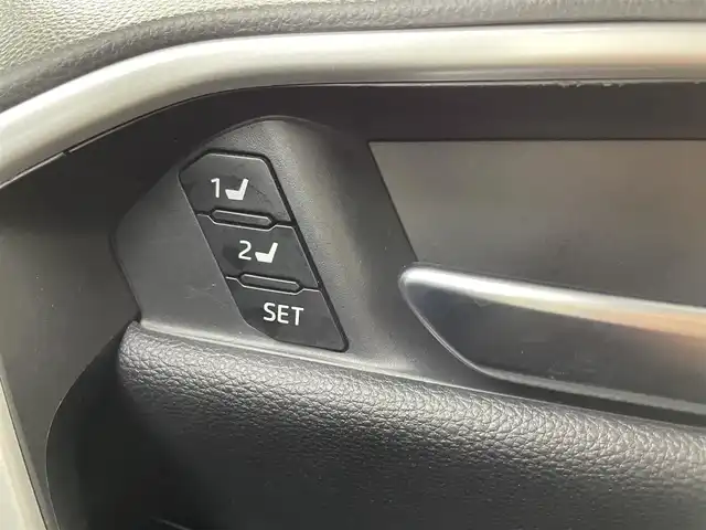 トヨタ ＲＡＶ４ G 福井県 2019(令1)年 4.8万km アティチュードブラックマイカ 純正ナビ/トヨタセーフティーセンス/プリクラッシュセーフティーシステム/横滑り防止装置/レーダークルーズコントロール/パワーバックドア/シートヒーター/ETC/LEDヘッドライト/バックカメラ