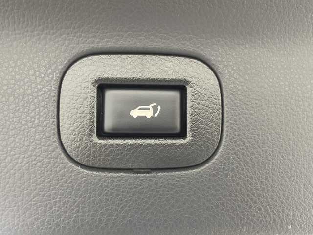 日産 エルグランド 250HWS プレミアム アーバンクロム 三重県 2018(平30)年 7.1万km ファントムブラック 禁煙車/純正ナビ/CD/DVD/BT/フルセグTV/全方位カメラ/両側パワースライドドア/純正フリップダウンモニター/レザーシート/前席シートヒーター/パワーバックドア/ドライブレコーダー/クルーズコントロール/メモリシート/後席オットマン/ビルトインETC/電動格納ミラー
