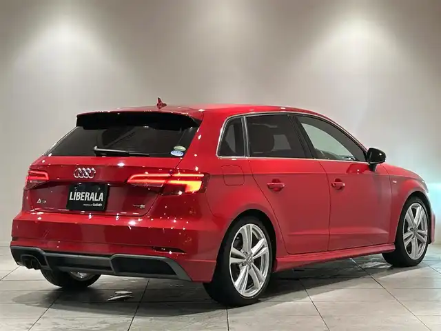 アウディ Ａ３ SB 30TFSI スポーツ 愛知県 2019(令1)年 4.3万km 赤 バーチャルコクピット　/ハーフレザー　/純正ナビ　/Ｂｌｕｅｔｏｏｔｈ　/フルセグＴＶ　/バックカメラ　/ＡＣＣ　/ＬＫＡ　/ＢＳＭ　/シートヒーター　/ドライブレコーダー　/ＥＴＣ２．０　/ＬＥＤヘッドライト　/パワーシート/アイドリングストップ/プッシュスタート/ウィンカーミラー
