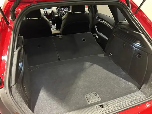 アウディ Ａ３ SB 30TFSI スポーツ 愛知県 2019(令1)年 4.3万km 赤 バーチャルコクピット　/ハーフレザー　/純正ナビ　/Ｂｌｕｅｔｏｏｔｈ　/フルセグＴＶ　/バックカメラ　/ＡＣＣ　/ＬＫＡ　/ＢＳＭ　/シートヒーター　/ドライブレコーダー　/ＥＴＣ２．０　/ＬＥＤヘッドライト　/パワーシート/アイドリングストップ/プッシュスタート/ウィンカーミラー