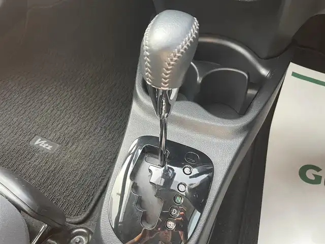 トヨタ ヴィッツ ハイブリッド U 千葉県 2019(平31)年 1.9万km コバルトブルーメタリック ワンオーナー/トヨタセーフティーセンス/・プリクラッシュセーフティー/・レーンキープアシスト/・オートマチックハイビーム/純正SDナビ【NSZT-W68T】/・CD/DVD/MSV/Bluetooth/フルセグ/バックカメラ/クルーズコントロール/スマートキー/純正ドライブレコーダー【DRT-H68A】/運転席シートヒーター/純正LEDヘッドライト/フォグランプ/本革巻きステアリング/ドアバイザー/純正15インチアルミホイール/新車時保証書
