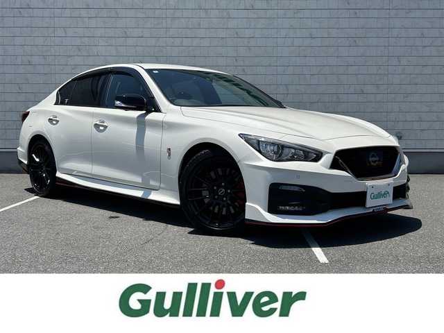 日産 スカイライン ニスモ 栃木県 2024(令6)年 0.2万km ブリリアントホワイトパール 1000台限定車/・専用チェーンエンジン/純正メモリナビ/　DTV/CD/DVD/Bluetooth/USB//　Music BOX/Android Auto/AUX/全方位カメラ（フロント・サイド・リア）/全方位運転支援システム/・衝突軽減システム/・衝突軽減ブレーキ/・車線逸脱抑制機能/・車線逸脱警報/・標識認識機能/・速度認識機能/・横滑り防止機能/・歩行者検知機能/・発進お知らせ機能/レーダークルーズコントロール/パドルシフト/黒本革シート/スマートキー×2/ステアリングスイッチ/LEDヘッドライト/19インチAW/セキュリティ&セーフティパックプレミアム