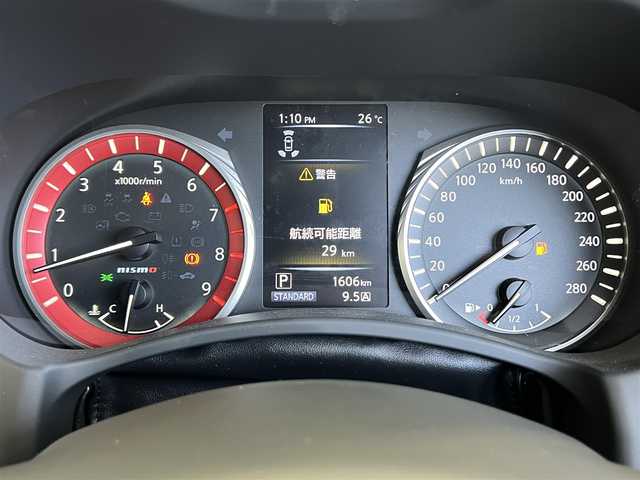 日産 スカイライン ニスモ 栃木県 2024(令6)年 0.2万km ブリリアントホワイトパール 1000台限定車/・専用チェーンエンジン/純正メモリナビ/　DTV/CD/DVD/Bluetooth/USB//　Music BOX/Android Auto/AUX/全方位カメラ（フロント・サイド・リア）/全方位運転支援システム/・衝突軽減システム/・衝突軽減ブレーキ/・車線逸脱抑制機能/・車線逸脱警報/・標識認識機能/・速度認識機能/・横滑り防止機能/・歩行者検知機能/・発進お知らせ機能/レーダークルーズコントロール/パドルシフト/黒本革シート/スマートキー×2/ステアリングスイッチ/LEDヘッドライト/19インチAW/セキュリティ&セーフティパックプレミアム
