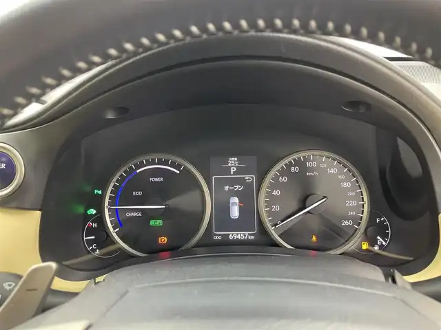 レクサス ＮＸ 300h バージョンL 愛知県 2015(平27)年 7万km ソニックチタニウム 3眼LEDヘッドライト/純正メモリーナビ/バックカメラ/レザーシート/クルーズコントロール/フルセグTV/Bluetooth対応/サイドカメラ（左側）/ドライブレコーダー（前後）/ステアリングリモコン/パドルシフト/ビルトインETC/メモリーパワーシート/シートヒーター（前席）/コンビレザーエアシート（前席）/後席リクライニング機能/パワーバックドア/純正18インチアルミホイール/純正フロアマット/オートライト/USB端子入力/スマートキー