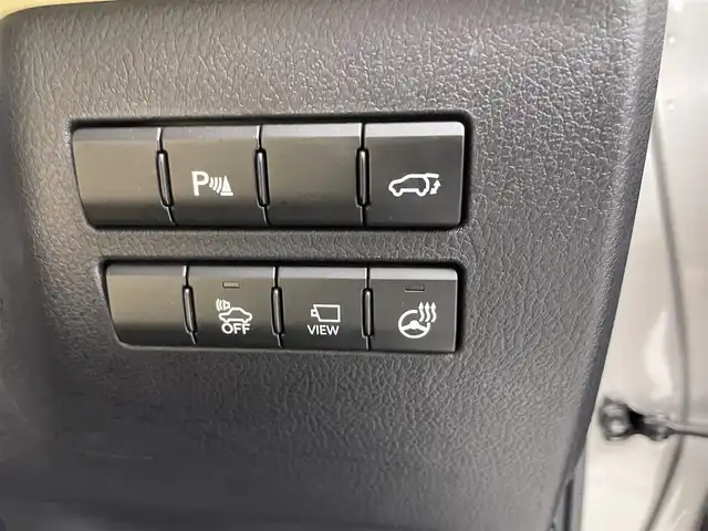 レクサス ＮＸ 300h バージョンL 愛知県 2015(平27)年 7万km ソニックチタニウム 3眼LEDヘッドライト/純正メモリーナビ/バックカメラ/レザーシート/クルーズコントロール/フルセグTV/Bluetooth対応/サイドカメラ（左側）/ドライブレコーダー（前後）/ステアリングリモコン/パドルシフト/ビルトインETC/メモリーパワーシート/シートヒーター（前席）/コンビレザーエアシート（前席）/後席リクライニング機能/パワーバックドア/純正18インチアルミホイール/純正フロアマット/オートライト/USB端子入力/スマートキー