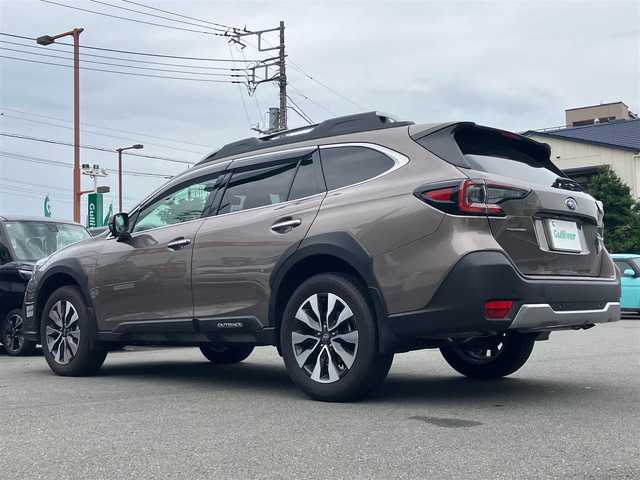 スバル アウトバック リミテッドEX 静岡県 2023(令5)年 0.6万km ベージュ エンジンスタートボタン/パワーステアリング/パワーウィンドウ/4WD/パドルシフト/スマートキー/スペアキー１本/オートエアコン/クルーズコントロール/ETC/USB入力端子/バック・サイドカメラ/純正11.6インチナビ(BT/フルセグ)/電動リアゲート/純正フロアマット/D席N席パワーシート/全席シートヒーター/ルーフレール/純正アルミホイール/ABS/横滑り防止装置/コーナーセンサー/レーンキープアシスト/盗難防止装置/オートライト/LEDヘッドライト/Wプラスサイドエアバック/衝突軽減システム/新世代アイサイト/ステアリングヒーター/デジタルインナーミラー