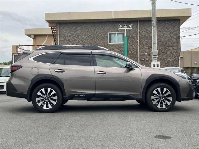 スバル アウトバック リミテッドEX 静岡県 2023(令5)年 0.6万km ベージュ エンジンスタートボタン/パワーステアリング/パワーウィンドウ/4WD/パドルシフト/スマートキー/スペアキー１本/オートエアコン/クルーズコントロール/ETC/USB入力端子/バック・サイドカメラ/純正11.6インチナビ(BT/フルセグ)/電動リアゲート/純正フロアマット/D席N席パワーシート/全席シートヒーター/ルーフレール/純正アルミホイール/ABS/横滑り防止装置/コーナーセンサー/レーンキープアシスト/盗難防止装置/オートライト/LEDヘッドライト/Wプラスサイドエアバック/衝突軽減システム/新世代アイサイト/ステアリングヒーター/デジタルインナーミラー