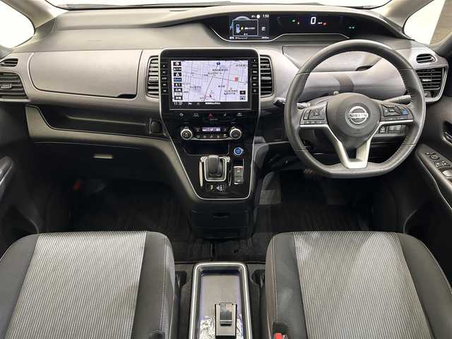日産 セレナ e－パワー ハイウェイスター V 愛媛県 2020(令2)年 3.8万km アズライトブルー 純正10インチナビ/(Bluetooth/フルセグ)/プロパイロット/全周囲カメラ/11インチフリップダウンモニター/レーダークルーズコントロール/衝突被害軽減ブレーキ/レーンキープアシスト/両側電動スライドドア/ETC/前方ドライブレコーダー/スペアキー/USB充電/保証書