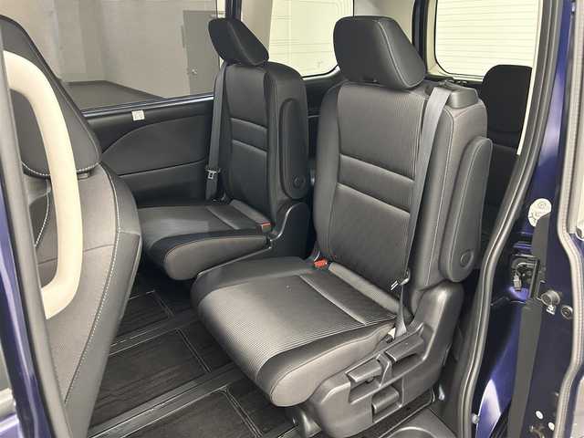 日産 セレナ e－パワー ハイウェイスター V 愛媛県 2020(令2)年 3.8万km アズライトブルー 純正10インチナビ/(Bluetooth/フルセグ)/プロパイロット/全周囲カメラ/11インチフリップダウンモニター/レーダークルーズコントロール/衝突被害軽減ブレーキ/レーンキープアシスト/両側電動スライドドア/ETC/前方ドライブレコーダー/スペアキー/USB充電/保証書