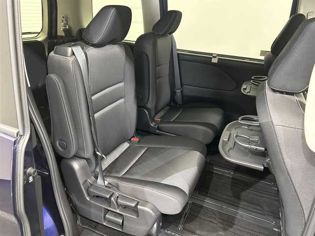 日産 セレナ e－パワー ハイウェイスター V 愛媛県 2020(令2)年 3.8万km アズライトブルー 純正10インチナビ/(Bluetooth/フルセグ)/プロパイロット/全周囲カメラ/11インチフリップダウンモニター/レーダークルーズコントロール/衝突被害軽減ブレーキ/レーンキープアシスト/両側電動スライドドア/ETC/前方ドライブレコーダー/スペアキー/USB充電/保証書