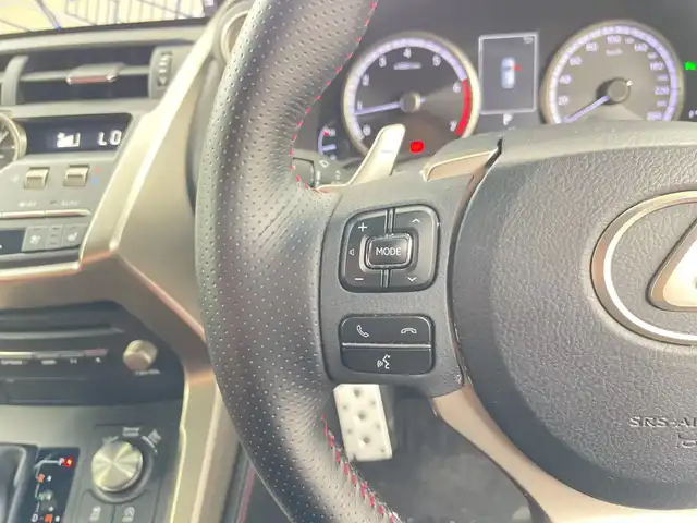 レクサス ＮＸ 300 Fスポーツ 道央・札幌 2019(平31)年 3.4万km ホワイトノーヴァガラスフレーク ・４ＷＤ/ターボ/・レクサスセーフティシステムプラス/・レーダークルーズコントロール/・純正ドライブレコーダー/・純正ナビ・フルセグＴＶ/・ＤＶＤ・ＣＤ・ＢＴ・USB・ＳＤ・Miracast/・バックカメラ/サイドカメラ/・赤Ｘ黒レザーシート/・シートヒーター/エアシート/・パワーシート/・ステアリングヒーター/・LEDヘッドライト/・オートライト/オートハイビーム/・パワーバックドア/・イオンエアコン