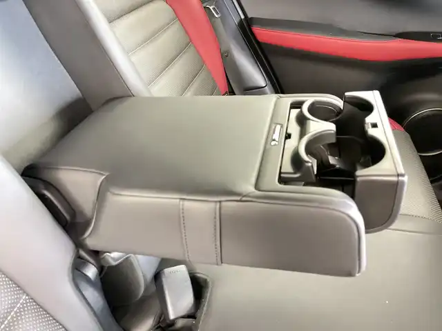 レクサス ＮＸ 300 Fスポーツ 道央・札幌 2019(平31)年 3.4万km ホワイトノーヴァガラスフレーク ・４ＷＤ/ターボ/・レクサスセーフティシステムプラス/・レーダークルーズコントロール/・純正ドライブレコーダー/・純正ナビ・フルセグＴＶ/・ＤＶＤ・ＣＤ・ＢＴ・USB・ＳＤ・Miracast/・バックカメラ/サイドカメラ/・赤Ｘ黒レザーシート/・シートヒーター/エアシート/・パワーシート/・ステアリングヒーター/・LEDヘッドライト/・オートライト/オートハイビーム/・パワーバックドア/・イオンエアコン