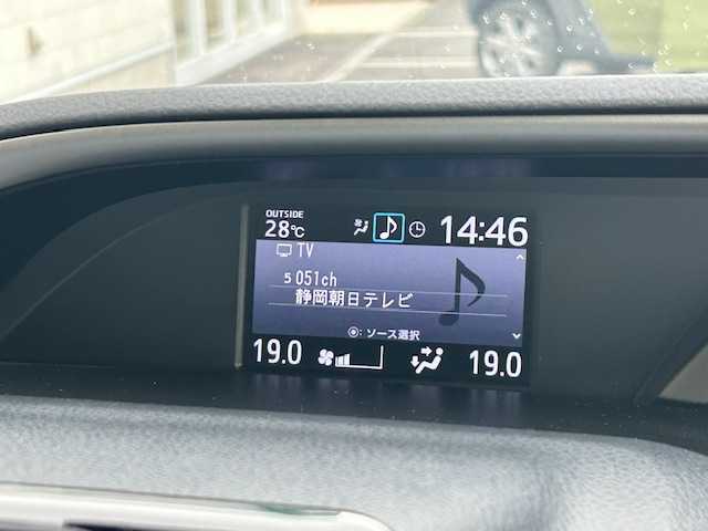 トヨタ ヴォクシー ZS 煌Ⅱ 静岡県 2020(令2)年 2万km イナズマスパーキングブラックガラスフレーク ワンオーナー/純正9インチナビ/・フルセグTV/・Bluetooth接続/・DVD再生/Bカメラ/クルコン/両側パワスラ/衝突軽減/前後コーナーセンサー/プッシュスタート/スマートキー/ETC2.0/前後ドラレコ/LEDオートライト・オートハイビーム/純正16インチアルミホイール/取扱説明書/保証書