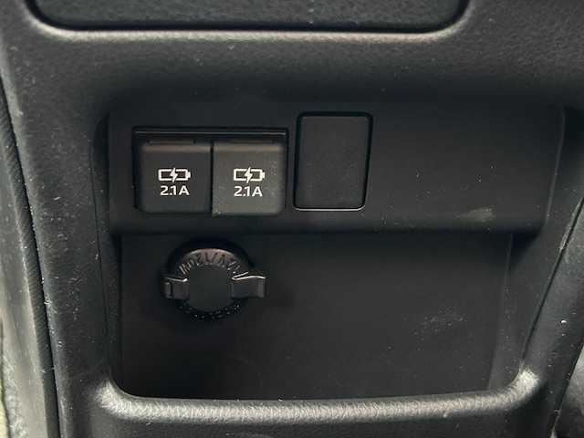 トヨタ ヴォクシー ZS 煌Ⅱ 静岡県 2020(令2)年 2万km イナズマスパーキングブラックガラスフレーク ワンオーナー/純正9インチナビ/・フルセグTV/・Bluetooth接続/・DVD再生/Bカメラ/クルコン/両側パワスラ/衝突軽減/前後コーナーセンサー/プッシュスタート/スマートキー/ETC2.0/前後ドラレコ/LEDオートライト・オートハイビーム/純正16インチアルミホイール/取扱説明書/保証書