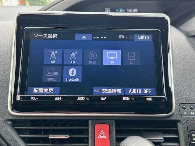 トヨタ ヴォクシー ZS 煌Ⅱ 静岡県 2020(令2)年 2万km イナズマスパーキングブラックガラスフレーク ワンオーナー/純正9インチナビ/・フルセグTV/・Bluetooth接続/・DVD再生/Bカメラ/クルコン/両側パワスラ/衝突軽減/前後コーナーセンサー/プッシュスタート/スマートキー/ETC2.0/前後ドラレコ/LEDオートライト・オートハイビーム/純正16インチアルミホイール/取扱説明書/保証書