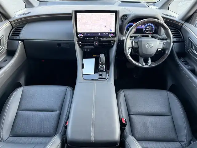 トヨタ アルファードハイブリット Z 青森県 2023(令5)年 3.9万km プラチナホワイトパールマイカ 純正14インチDオーディオプラスナビ・フルセグTV/パノラミックビューモニター/OP純正12.1インチフリップダウンモニター/OPトヨタチームメイト/OP左右独立ムーンルーフ/OPユニバーサルステップ/OPデジタルインナーミラー/OPカラーヘッドアップディスプレイ/黒合皮シート/前席・2列目エアシート・ヒーター/両側パワースライドドア/パワーバックドア/ステアリングヒーター/セーフティセンス/プリクラッシュセーフティ/レーダークルーズコントロール/レーントレーシングアシスト/レーンディパーチャーアラート/アダプティブハイビーム/ブラインドスポットモニター/パーキングサポートブレーキ/前後ドライブレコーダー/ビルトインETC2.0/AC100V1500W/おくだけ充電/純正フロアマット/3眼LEDヘッドランプ/LEDフォグランプ/純正18インチアルミ/OPモデリスタエアロ/OPモデリスタシグネチャーイルミブレード/OPモデリスタフロントグリル