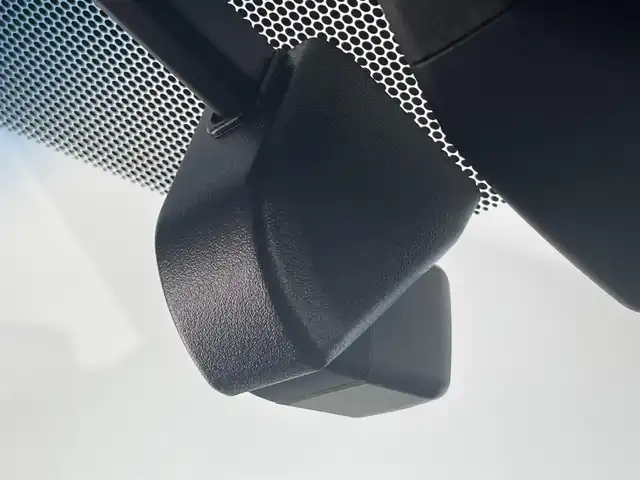 トヨタ ヴェルファイア ハイブリット ZR Gエディション 愛知県 2019(平31)年 6.2万km ホワイトパールクリスタルシャイン 純９型ナビ　フルセグＴＶ　全方位カメラ　ＪＢＬサウンド　デジタルインナーミラー　純１２型後席モニター　パワーバックドア　両側電動スライドドア　温・冷シート　黒革　３眼ＬＥＤオートライト　ＢＳＭ　禁煙車/ETC２．０　ドラレコ　1・2列目シートヒーター　オートハイビーム　追従クルコン　衝突軽減　メモリ付きパワーシート　オットマン　Bluetooth　HDMI端子　後席エアコン