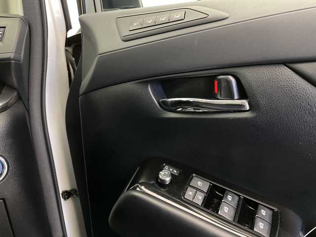 トヨタ ヴェルファイア ハイブリット ZR Gエディション 長野県 2019(平31)年 6.2万km ホワイトパールクリスタルシャイン 純９型ナビ　フルセグＴＶ　全方位カメラ　ＪＢＬサウンド　デジタルインナーミラー　純１２型後席モニター　パワーバックドア　両側電動スライドドア　温・冷シート　黒革　３眼ＬＥＤオートライト　ＢＳＭ　禁煙車/ETC２．０　ドラレコ　1・2列目シートヒーター　オートハイビーム　追従クルコン　衝突軽減　メモリ付きパワーシート　オットマン　Bluetooth　HDMI端子　後席エアコン