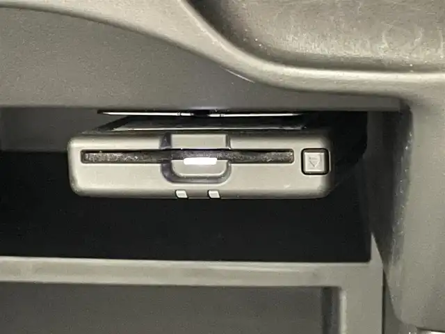 日産 ノート e－パワー X Vセレクション 愛知県 2020(令2)年 3.3万km スーパーブラック 純正ナビ　フルセグＴＶ　Ｂｌｕｅｔｏｏｔｈ　ＤＶＤ　アラウンドビューモニター　追従クルコン　エマージェンシーブレーキ　スマートルームミラー　ＬＥＤオートライト　プッシュスタート　スマートキー　禁煙車