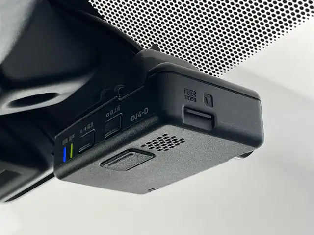 日産 ノート e－パワー X Vセレクション 愛知県 2020(令2)年 3.3万km スーパーブラック 純正ナビ　フルセグＴＶ　Ｂｌｕｅｔｏｏｔｈ　ＤＶＤ　アラウンドビューモニター　追従クルコン　エマージェンシーブレーキ　スマートルームミラー　ＬＥＤオートライト　プッシュスタート　スマートキー　禁煙車