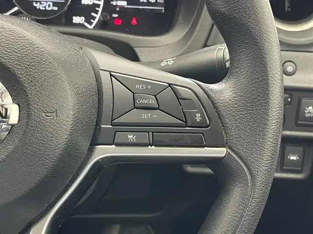 日産 ノート e－パワー X Vセレクション 愛知県 2020(令2)年 3.3万km スーパーブラック 純正ナビ　フルセグＴＶ　Ｂｌｕｅｔｏｏｔｈ　ＤＶＤ　アラウンドビューモニター　追従クルコン　エマージェンシーブレーキ　スマートルームミラー　ＬＥＤオートライト　プッシュスタート　スマートキー　禁煙車