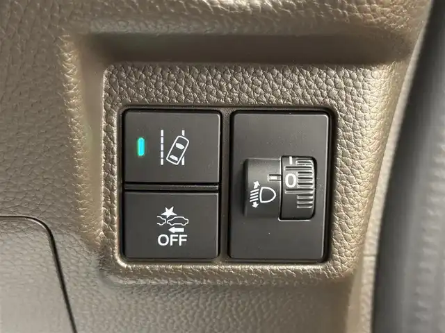 ホンダ Ｎ ＢＯＸ L 群馬県 2021(令3)年 6.9万km ブリティッシュグリーンP ホンダセンシング/純正メモリナビ/　　CD/DVD/BT/フルセグ/MSV/USB/AUX/iPod/バックカメラ/片側パワースライドドア/レーダークルーズコントロール/LEDオートライト/前席シートヒーター/バックソナー/ステアリングスイッチ/横滑り防止装置/スマートキー/ビルトインETC