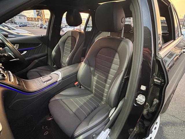 メルセデス・ベンツ ＧＬＣ２２０ d 4マチック AMGライン 埼玉県 2020(令2)年 5.3万km オブシディアンブラック ワンオーナー　/黒半革シート　/レーダーセーフティパッケージ/純正ナビ　/4WD　/ドライブレコーダー　/ETC　/ルーフレール　/ACC　　/サンルーフ