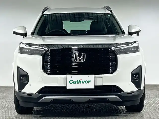 ホンダ ＷＲ－Ｖ Z+ 神奈川県 2024(令6)年 1万km 白 純正8インチナビ　【LXM-245ZFEi】/-AM/FM/Bluetooth/フルセグTV/iPod/USB/バックカメラ　/ホンダセンシング　/衝突軽減ブレーキ　/誤発信抑制機能　/後方誤発信抑制機能　/路外逸脱抑制機能　/アダプティブクルーズコントロール　/車線維持支援システム　/先行車発進お知らせ機能　/オートマチックハイビーム　/前後パーキングセンサー/パドルシフト　/革巻きステアリング　/前後ドラレコ　/ETC　/純正フロアマット　/フォグランプ　/ヘッドライトレベライザー　/スマートキー