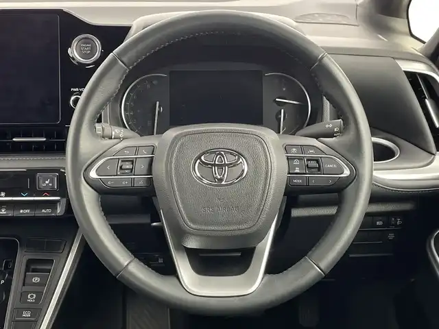 トヨタ ヴォクシー S－Z 新潟県 2023(令5)年 3.5万km ホワイトパールクリスタルシャイン 純正10.5インチメモリナビ/　フルセグTV/Bluetooth/AppleCarPlay/CD/DVD/レーダークルーズコントロール/バックモニター/ビルトインETC2.0/衝突被害軽減ブレーキ/レーンキープアシスト/前後コーナーセンサー/パワーバックドア/ハーフレザーシート/前席シートヒーター/両側パワースライドドア/横滑り防止装置/オートマチックハイビーム/オートライト/LEDヘッドライト/ステアリングスイッチ/レザーステアリング/禁煙車