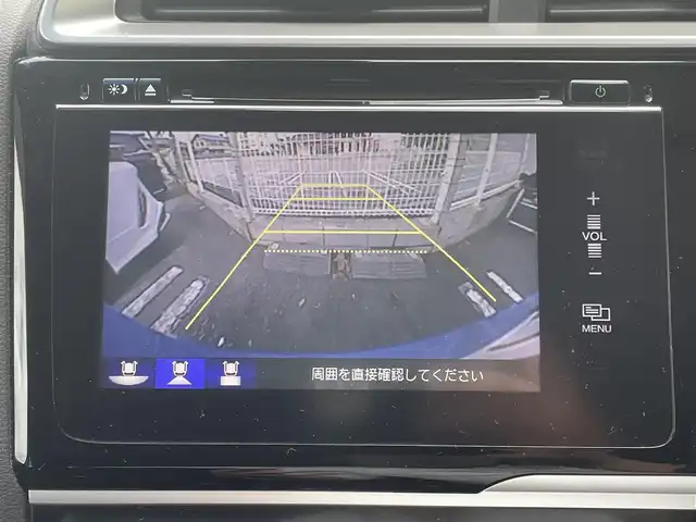 ホンダ フィット ハイブリット Fパッケージ 兵庫県 2013(平25)年 6.9万km ビビットスカイブルーP 純正インターナビ/・ワンセグ/・Bluetooth/・AM/FM/・CD/バックカメラ/ビルトインETC/ステアリングスイッチ/LEDドアミラーウインカー/アームレスト付センターコンソールボックス/VSA（ABS＋TCS＋横すべり抑制）/エマージェンシーストップシグナル/ヒルスタートアシスト機能/エコアシスト（ECONモード、コーチング機能、ティーチング機能）/Sモードスイッチ/Hondaスマートキーシステム
