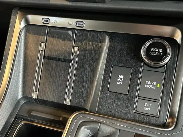 レクサス ＧＸ 550 バージョンL 宮城県 2025(令7)年 0.1万km グラファイトブラックガラスフレーク ワンオーナー/LexusSafetySystem+/サンルーフ/ヘッドアップディスプレイ/純正ナビゲーションシステム/フルセグTV/全方位カメラ/ブラック/ブラウンレザーシート/エアシート/シートヒーター/三眼LEDヘッドライト/純正22インチAW/デジタルインナーミラー/電動サイドステップ/ステアリングスイッチ/パドルシフト/ドライブレコーダー/ETC2.0車載器