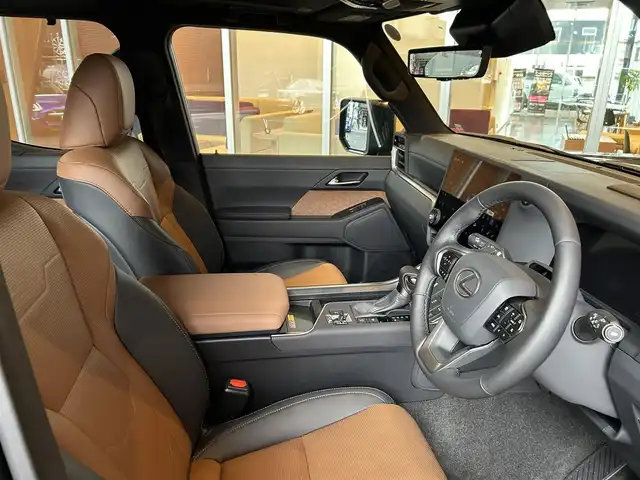 レクサス ＧＸ 550 バージョンL 宮城県 2025(令7)年 0.1万km グラファイトブラックガラスフレーク ワンオーナー/LexusSafetySystem+/サンルーフ/ヘッドアップディスプレイ/純正ナビゲーションシステム/フルセグTV/全方位カメラ/ブラック/ブラウンレザーシート/エアシート/シートヒーター/三眼LEDヘッドライト/純正22インチAW/デジタルインナーミラー/電動サイドステップ/ステアリングスイッチ/パドルシフト/ドライブレコーダー/ETC2.0車載器